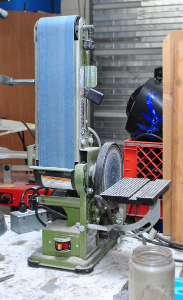 File:Central Machinery Belt Disc Sander.JPG
