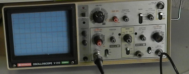 Hitachi V-212 20MHz OscilloscopeSC.png