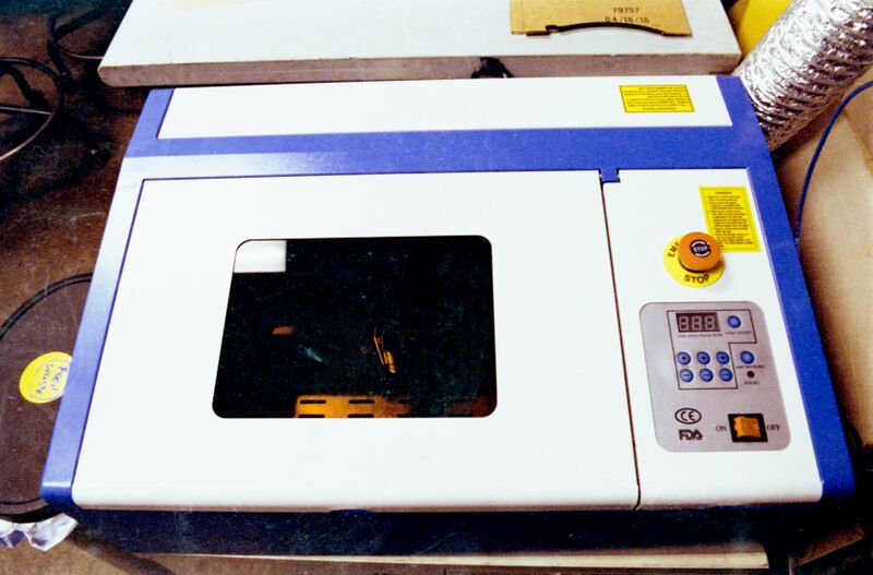 File:K40 LaserCutter.jpg